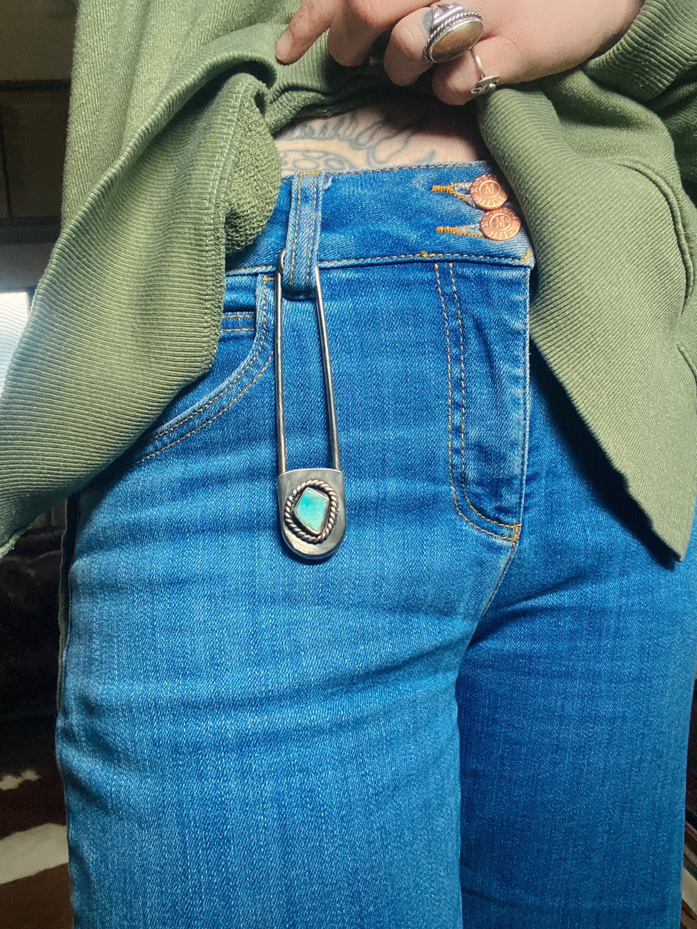 ✙ Jumbo Turquoise Safety
