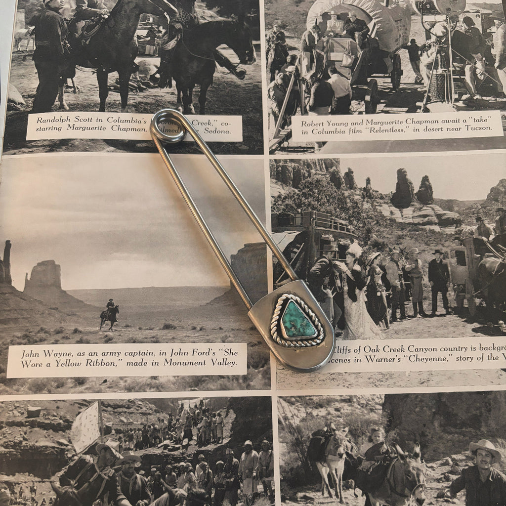 ✙ Jumbo Turquoise Safety