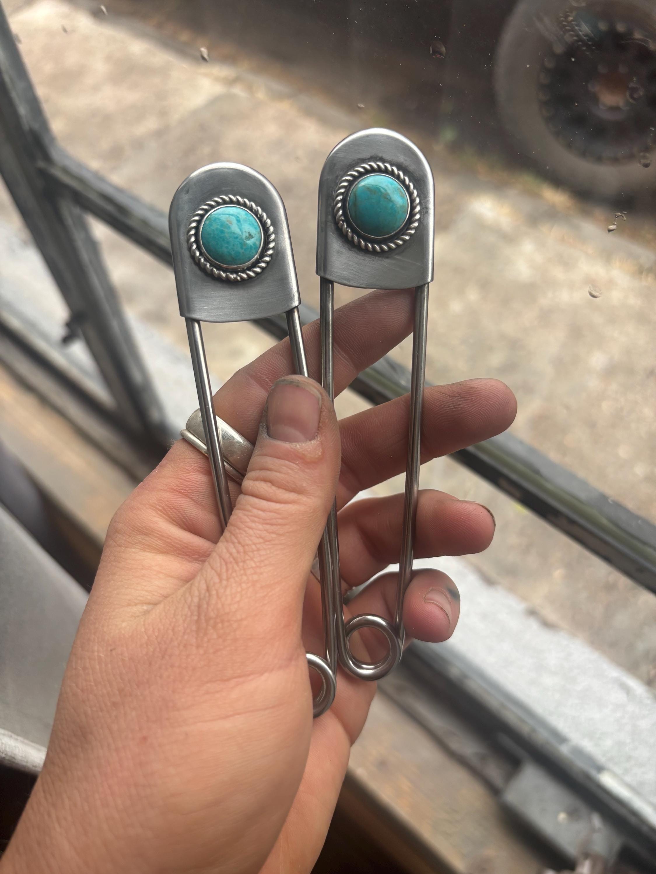 ✙ Jumbo Turquoise Safety