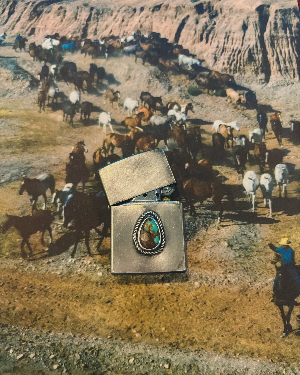 ✙ Turquoise Lighter